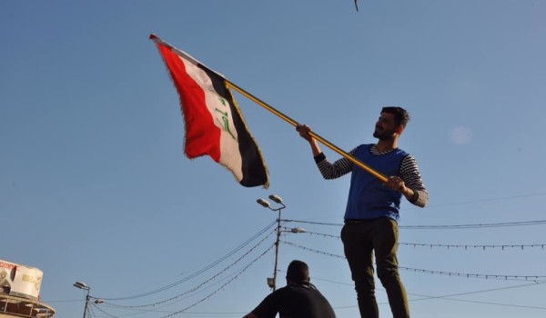 عقودهم