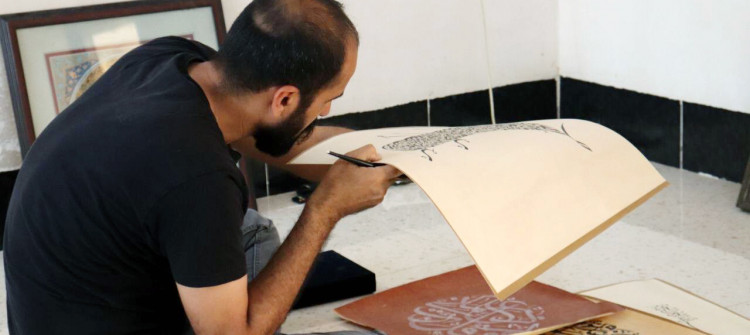 كۆرۆنا هونه‌ر‌ی خۆشنوسیشی ناخۆش کرد