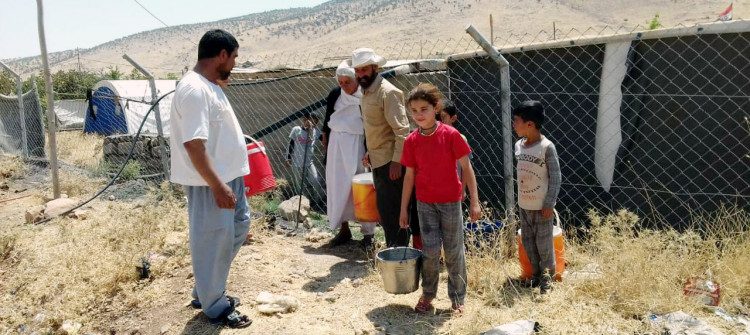 IDPs leave Sinjar mount camp amid longstanding water shortage