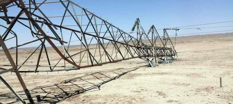 War of power transmission towers