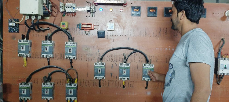 Öğlene kadar elektrik yok<br>Kerkük halkı jeneratörlerin çalışmalarından memnun değil