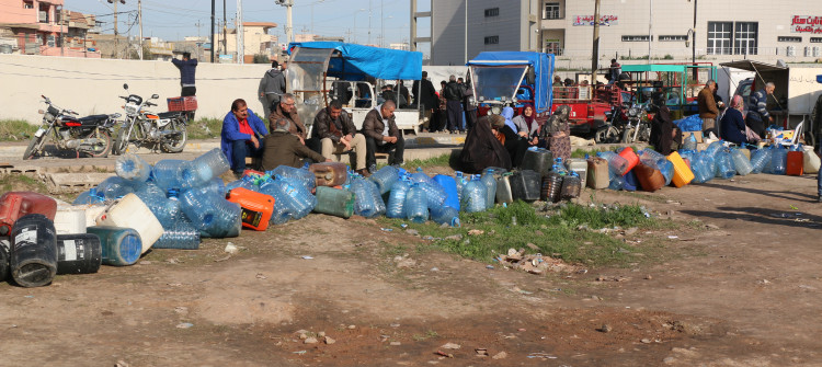 In Kirkuk, people demonstrated against lack of Kerosene