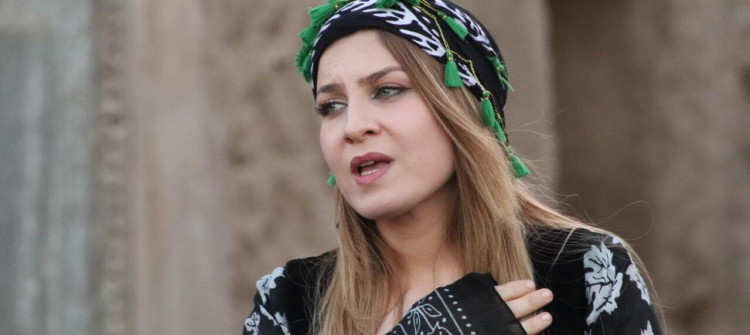 أغنية عذبة تسرد معاناة مريرة