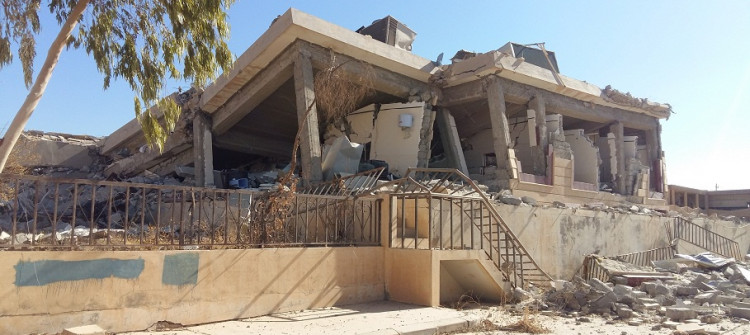 خوفا من تفخيخ منزلهم<br> عائلة تزجُّ بابنها المعاق لتأكد من خلو المنزل من المتفجرات