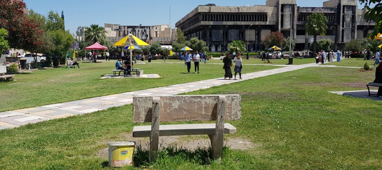 لليوم الرابع طلاب جامعة الموصل يضربون عن الدوام