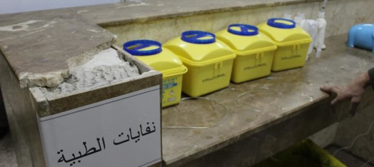 النفايات في مشافي الموصل تضاعف معاناة المرضى