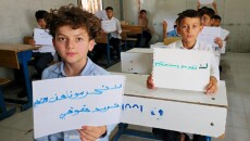 "لە خوێندن بێبەشمان مەكەن"