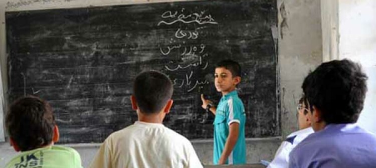 موچەی مامۆستایانی خوێندنی كوردی ناچێتە سەر بەغدا