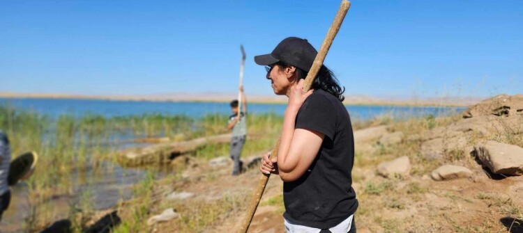 Two Khanaqinis fight plastic waste and desertification