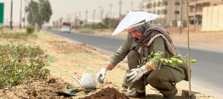 مبادرة تقودها ناشطة كركوكية<br>شكوفة تواجه التهديد المناخي بالتشجير التطوعي