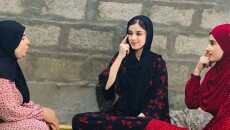 دایکێک بۆ سێ کچە نابیستەکەی، هیوا لە ئازاردا دەچێنێت