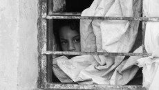 سەرما بەرۆكی ئاوارەكان دەگرێت و حكومەت نەوتی لێگرتونەتەوە