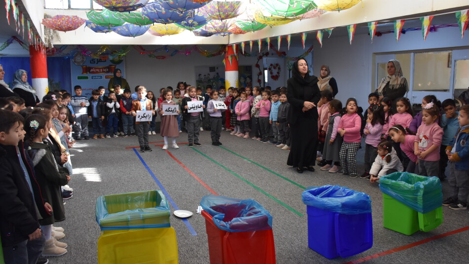 وانەیەكی رەنگاوڕەنگ؛<br>دەستپێشخەرییەك منداڵانی باخچە دەكاتە ژینگەدۆست