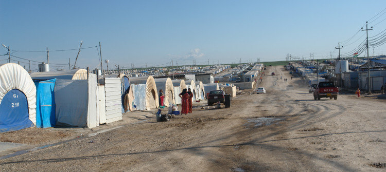 النازحون في دهوك: لن نرضخ للتهديدات و الضغوط لإجبارنا على العودة