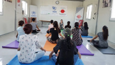 Ronak, yogayla kamptaki kadınlara hayatı aşılıyor
