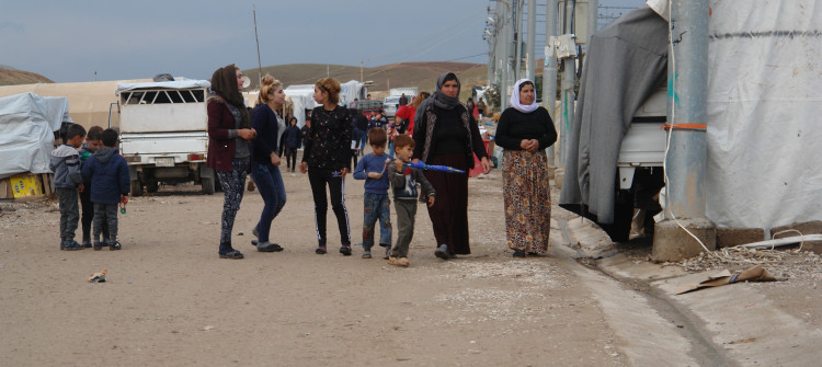 Duhok’taki iç göçmenler kamplarda doğumevinin olmamasından şikayetçi