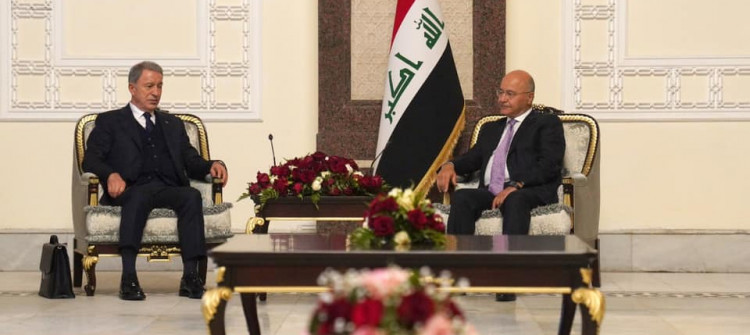 Türkiye Savunma Bakanı Hulusi Akar, Bağdat’ta temaslarda bulundu