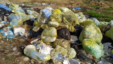 Medical waste of Kirkuk’s Azadi hospital left on a street