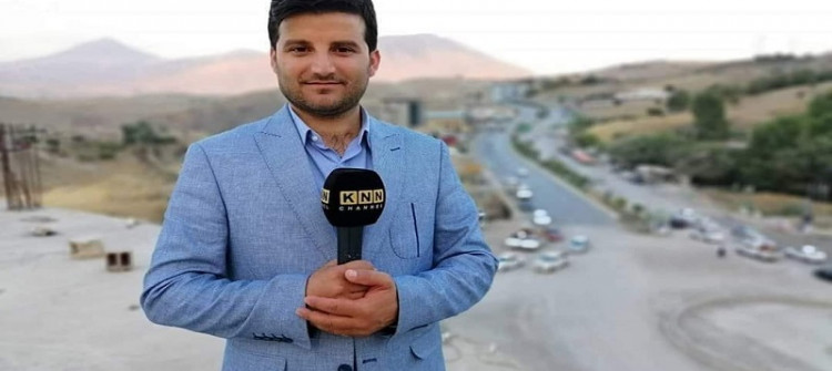 چیرۆکی پێشێلکاريی دژی رۆژنامەنوس ئامانج وەرتێ؛<br>ئاسایش وتی بۆت نییە روماڵی هاتنی سوپای تورکیا بكەیت
