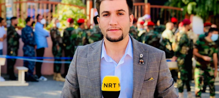 Story of abuse against TV reporter and his assistant