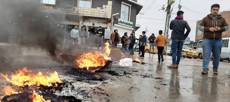 Dükkanları yok edildi ve 30 metrlik cadde inşa edilecek