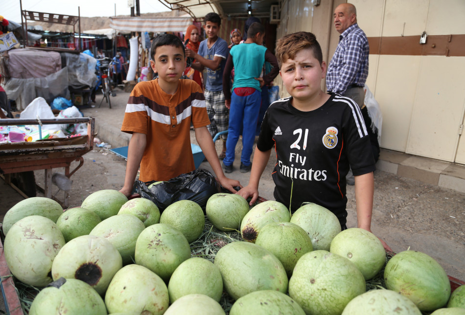 Irak iş hukukuna göre, 15 yaşın altındaki çocukların çalışması yasaktır. Aksi durumda yasal cezayi yaptırım uygulanıyor.